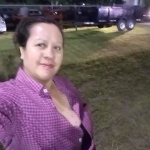 Meet your Posher, Manuela